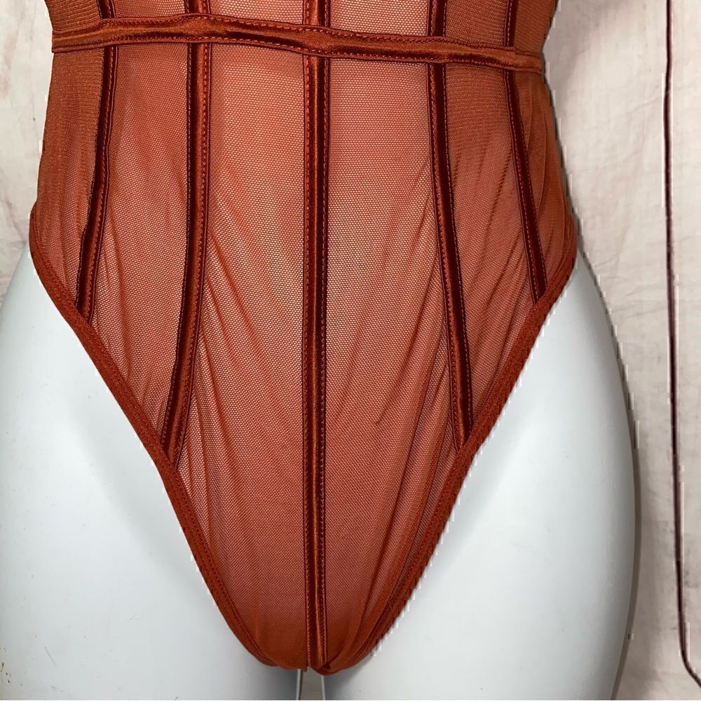 NEW! Fashion Nova | Chain To You Bodysuit | Copper | Size Small - Picture 5 of 12